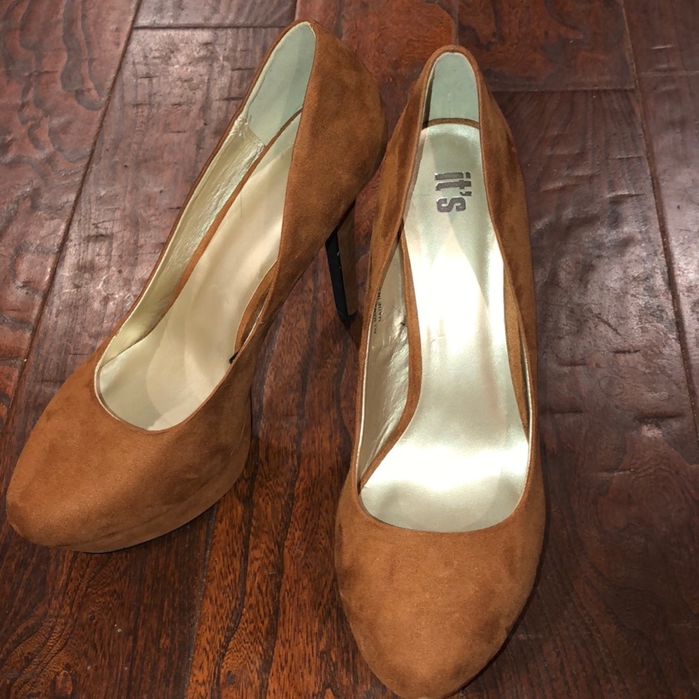 Tan heels
